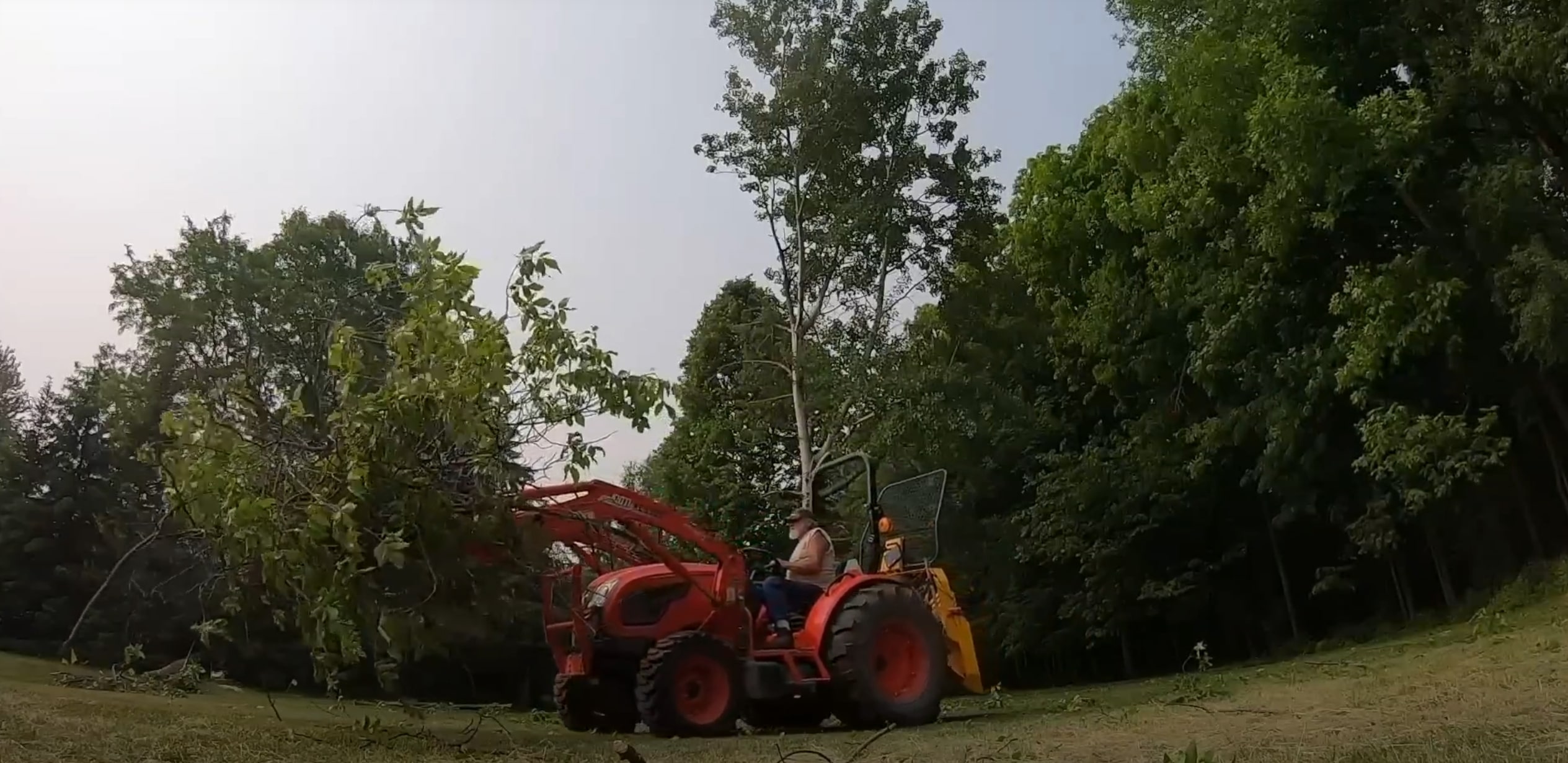 Land clearing service with heavy equipment in Lynwood, CA